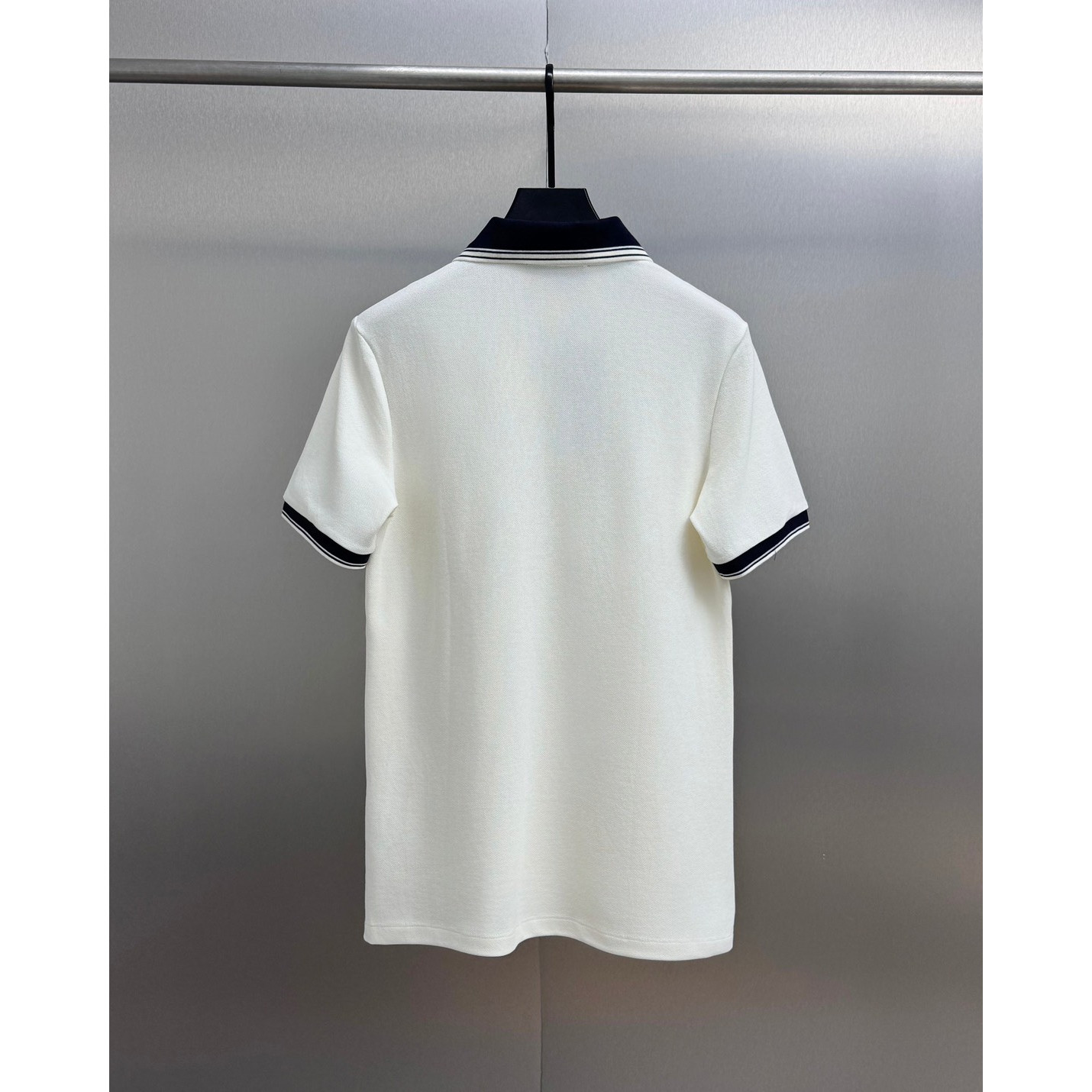 <p>GUCCI&nbsp;短袖翻领polo衫(白)</p>