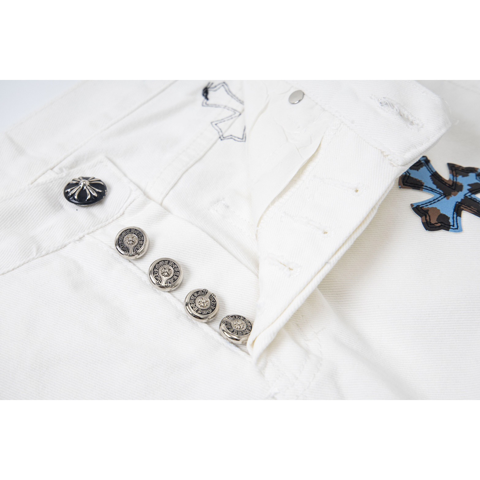 <p>CHROME HEARTS 橙色蓝豹纹牛仔裤(1740#)</p>
