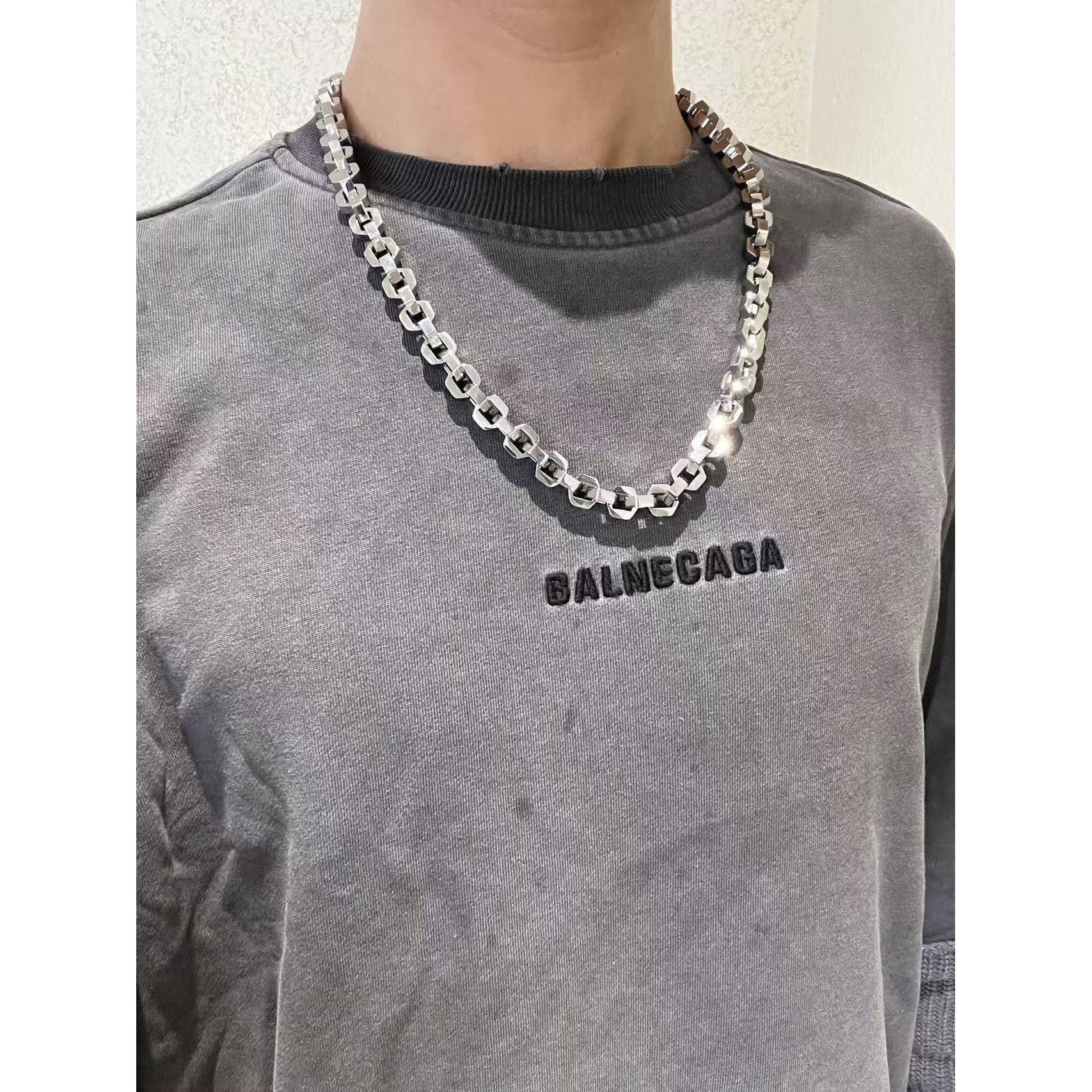 <p>Balenciaga 项链</p>