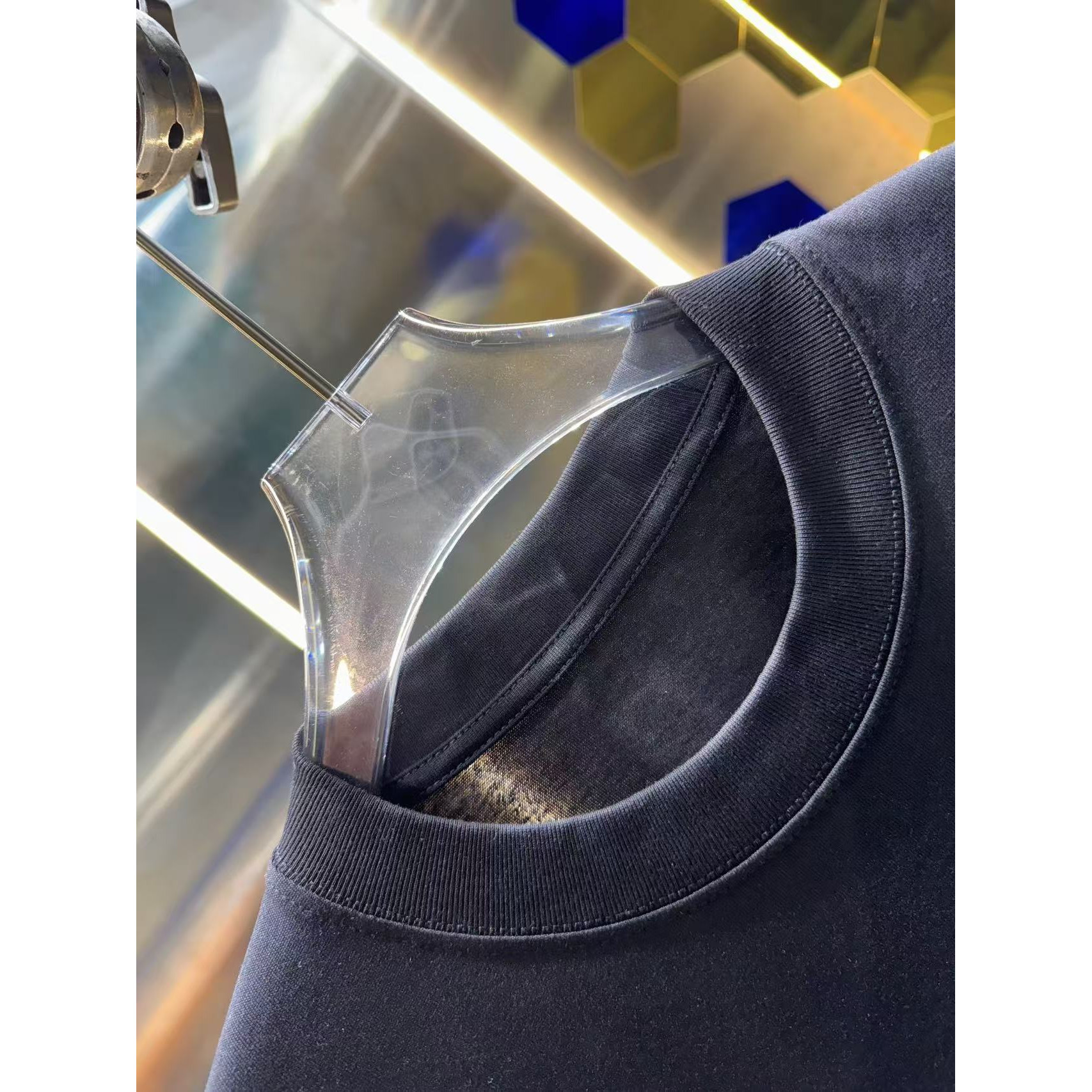 <p>DIOR 圆领短袖T恤(黑)</p>