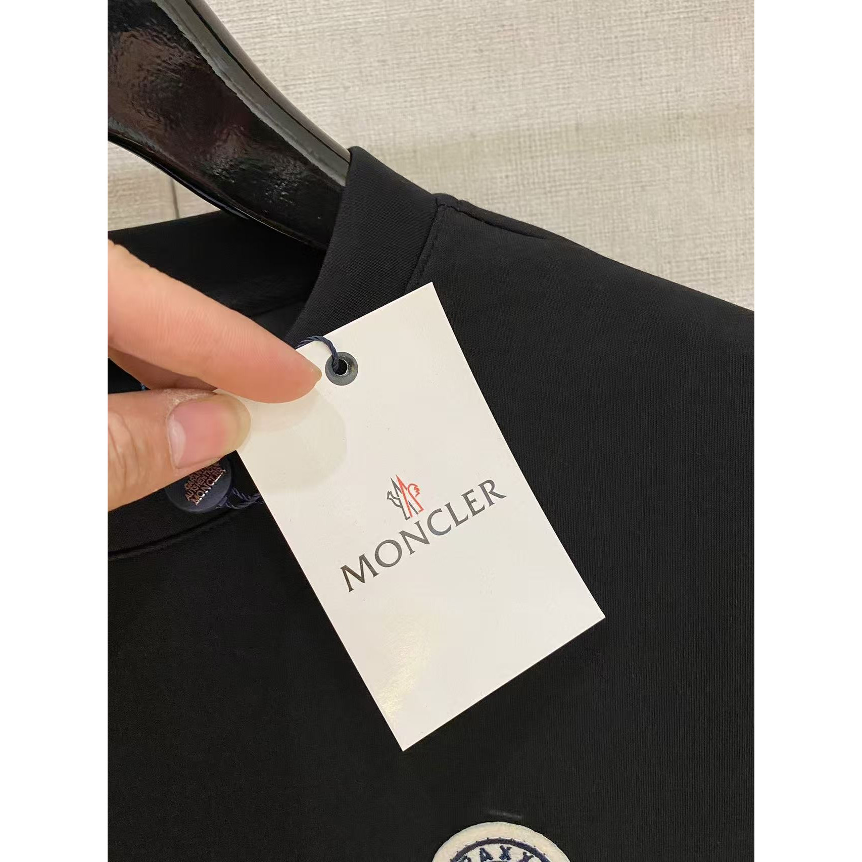 <p>MONCLER 太空棉卫衣(782479)</p>
