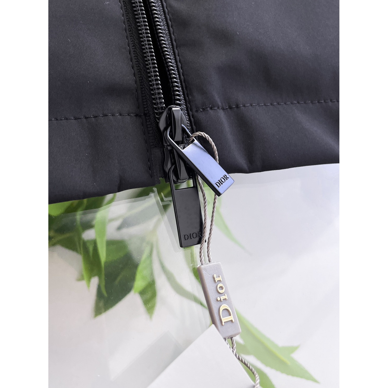 <p>DIOR 男士夹克外套(黑)</p>