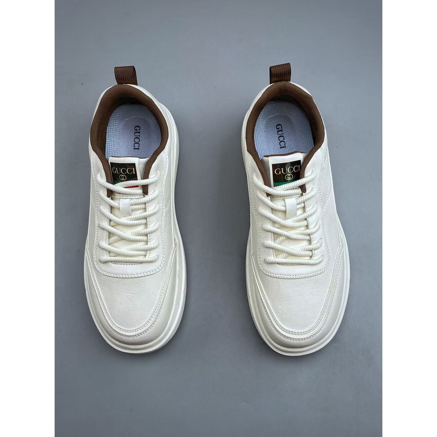 <p>Gucci Screener 休闲潮鞋(白)</p>