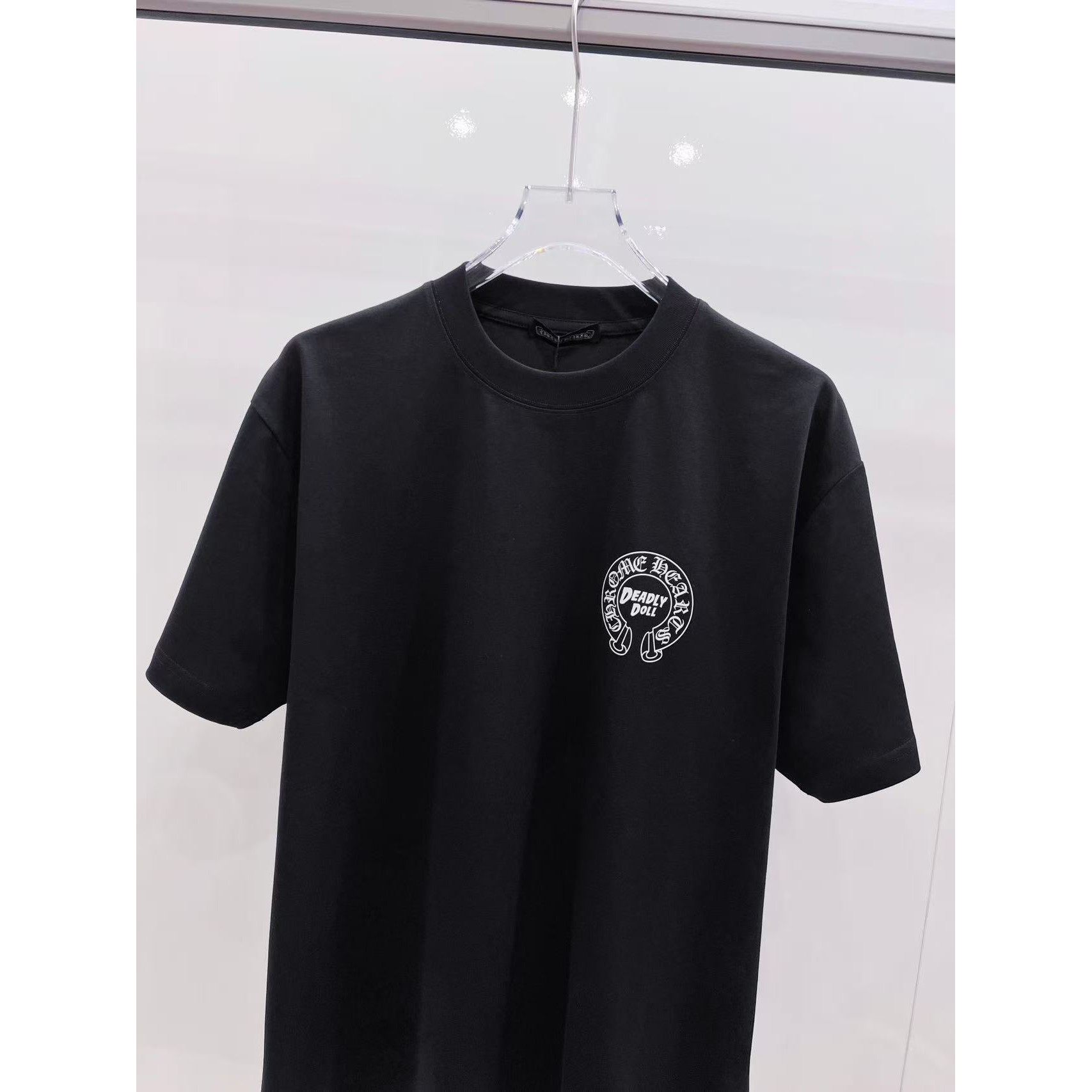 <p>CHROME HEARTS &amp; Deadly Doll 联名短袖(黑)</p>