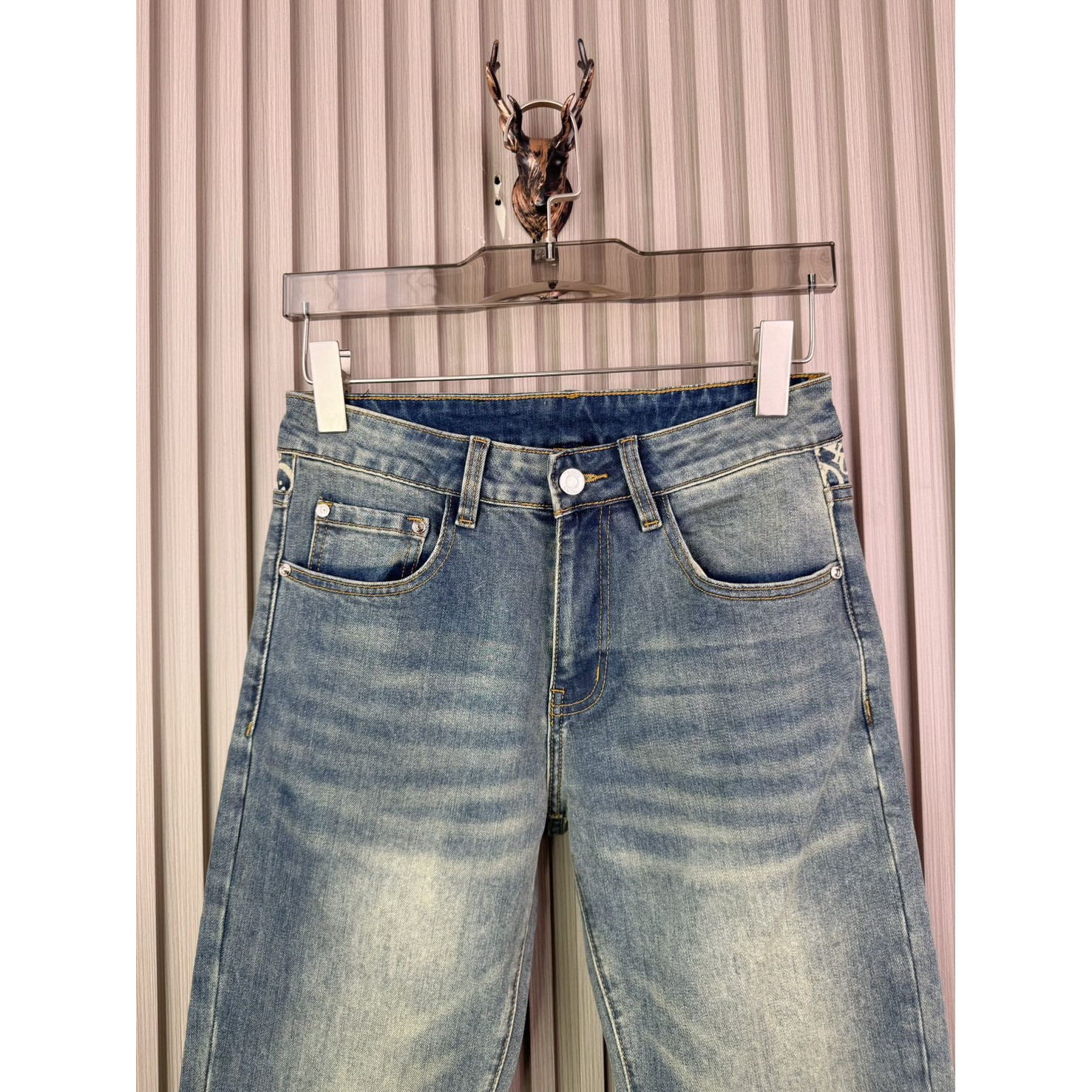 <p>DIOR 休閒牛仔褲</p>