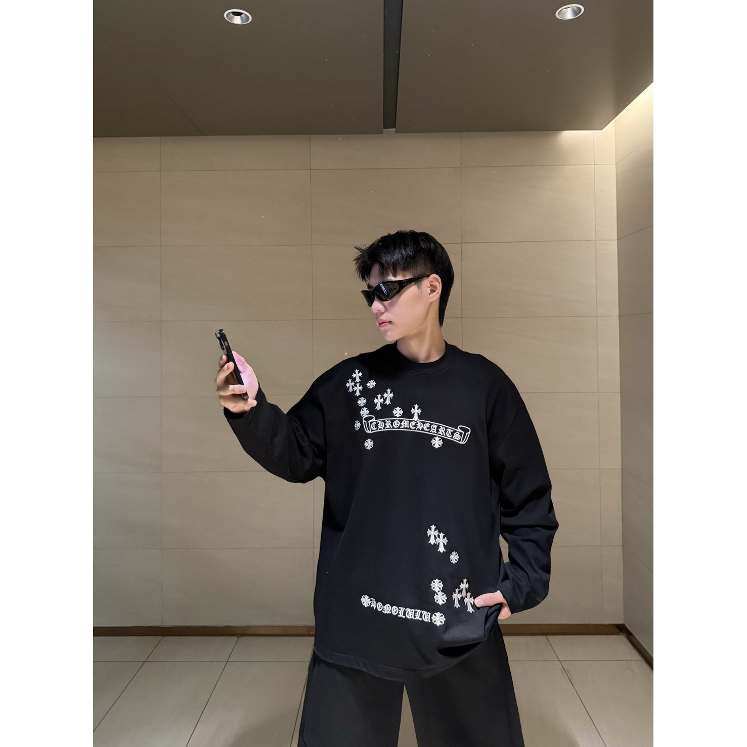 <p>CHROME HEARTS 长袖T恤(黑B23)</p>