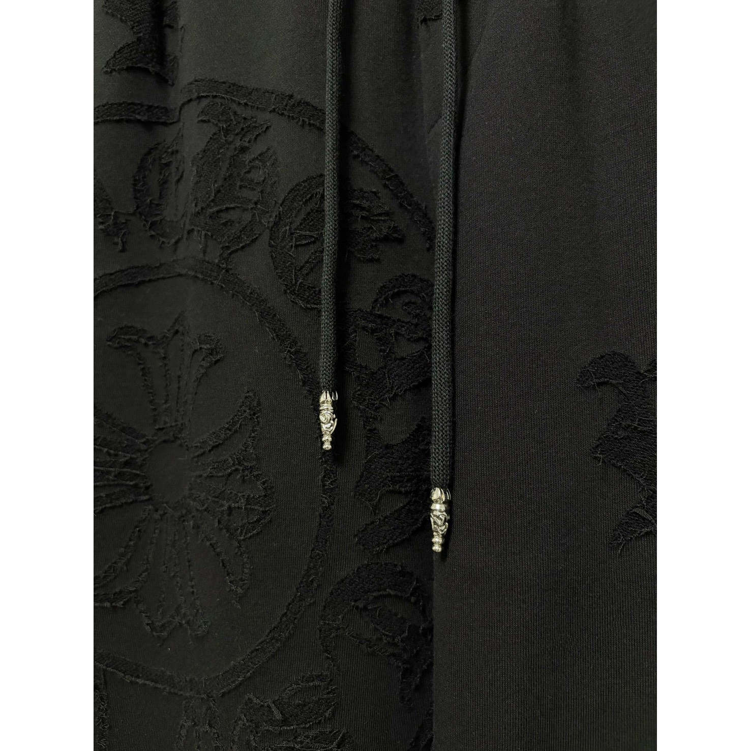 <p>&nbsp;Chrome Hearts 烧花工艺休闲长裤(黑)</p>