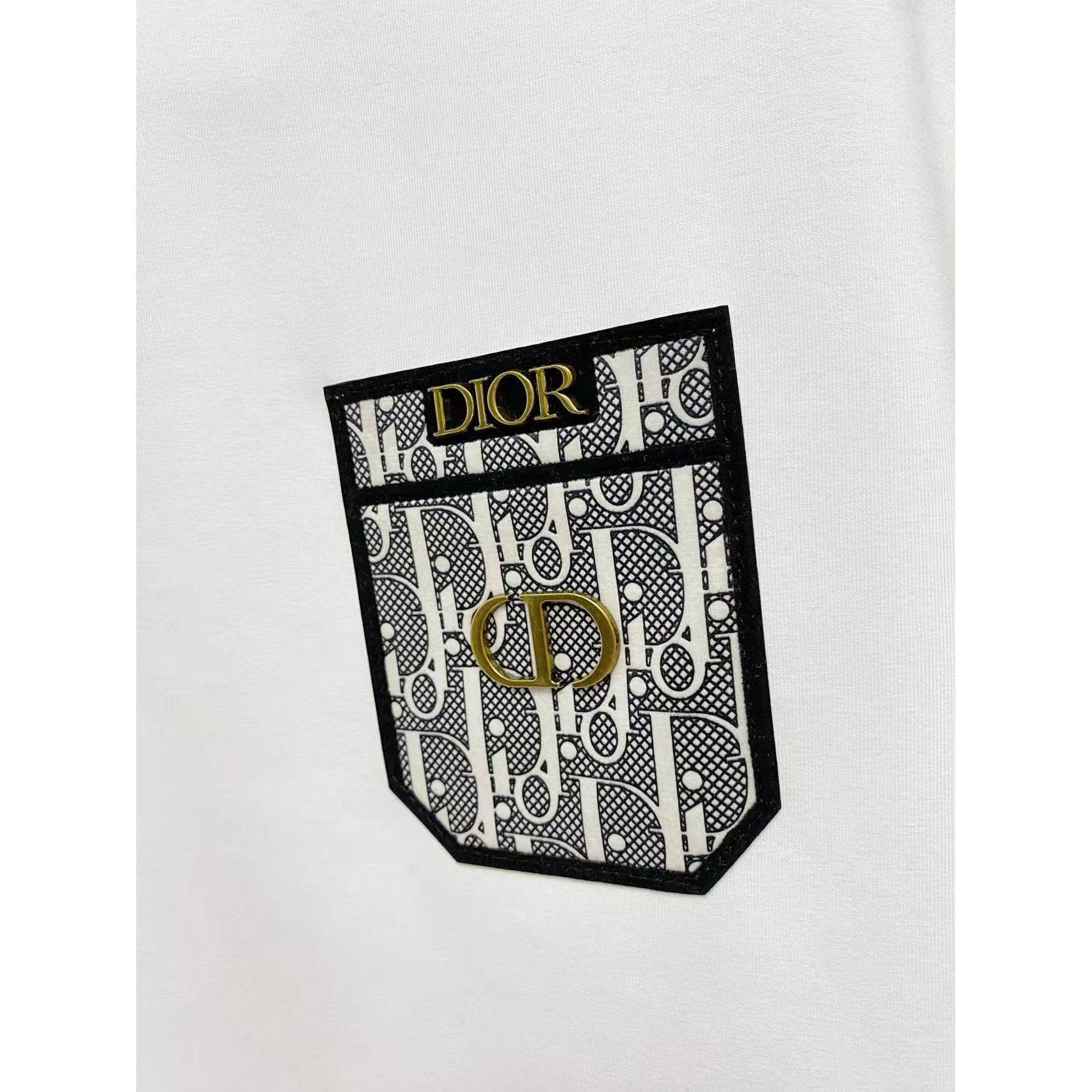 <p>DIOR 太空棉卫衣(白)</p>