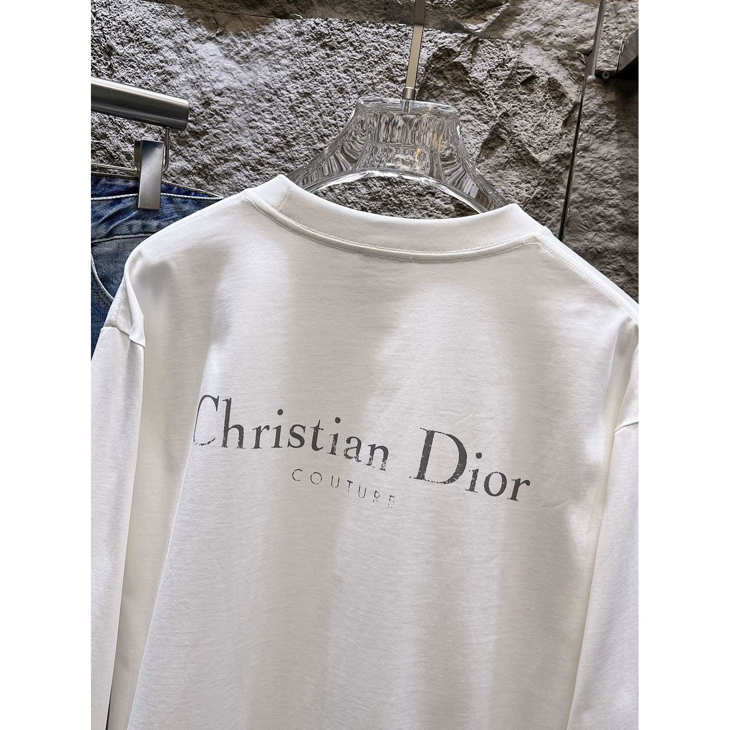 <p>DIOR 长袖T恤(白)</p>