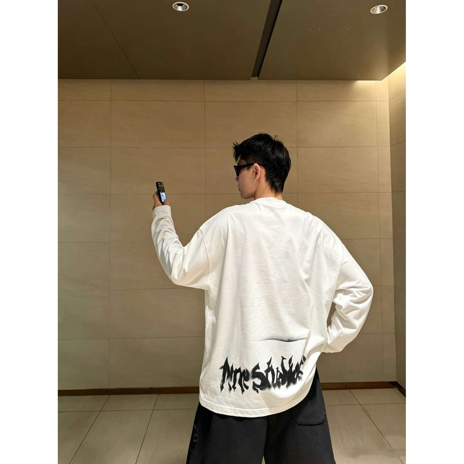 <p>ACNE&nbsp;长袖T恤(白B15)</p>

<p>&nbsp;</p>