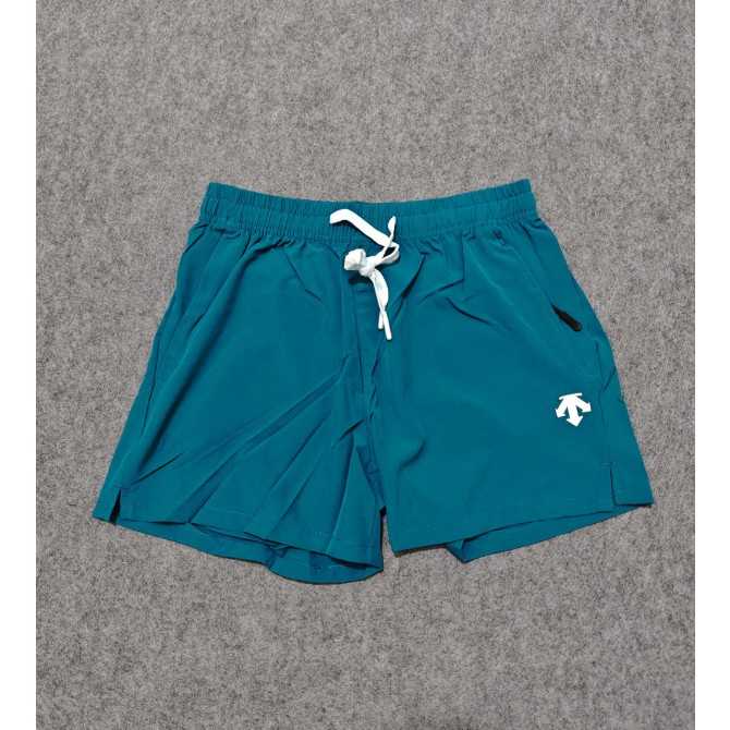 <p>DESCENTE 速乾短褲(藍)</p>