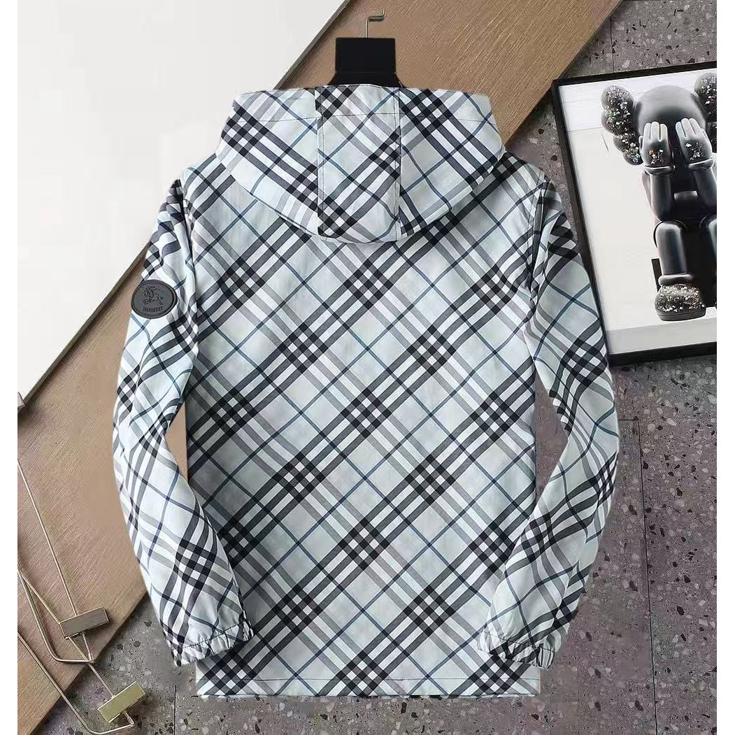 <p>BURBERRY 男士夹克外套(800896)</p>