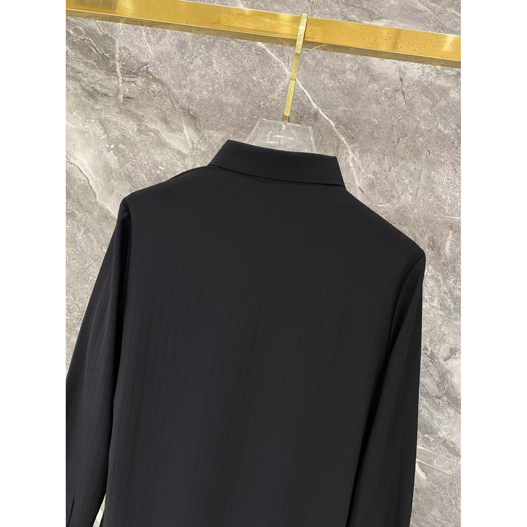 <p>Prada 秋冬长袖Polo(783003)</p>