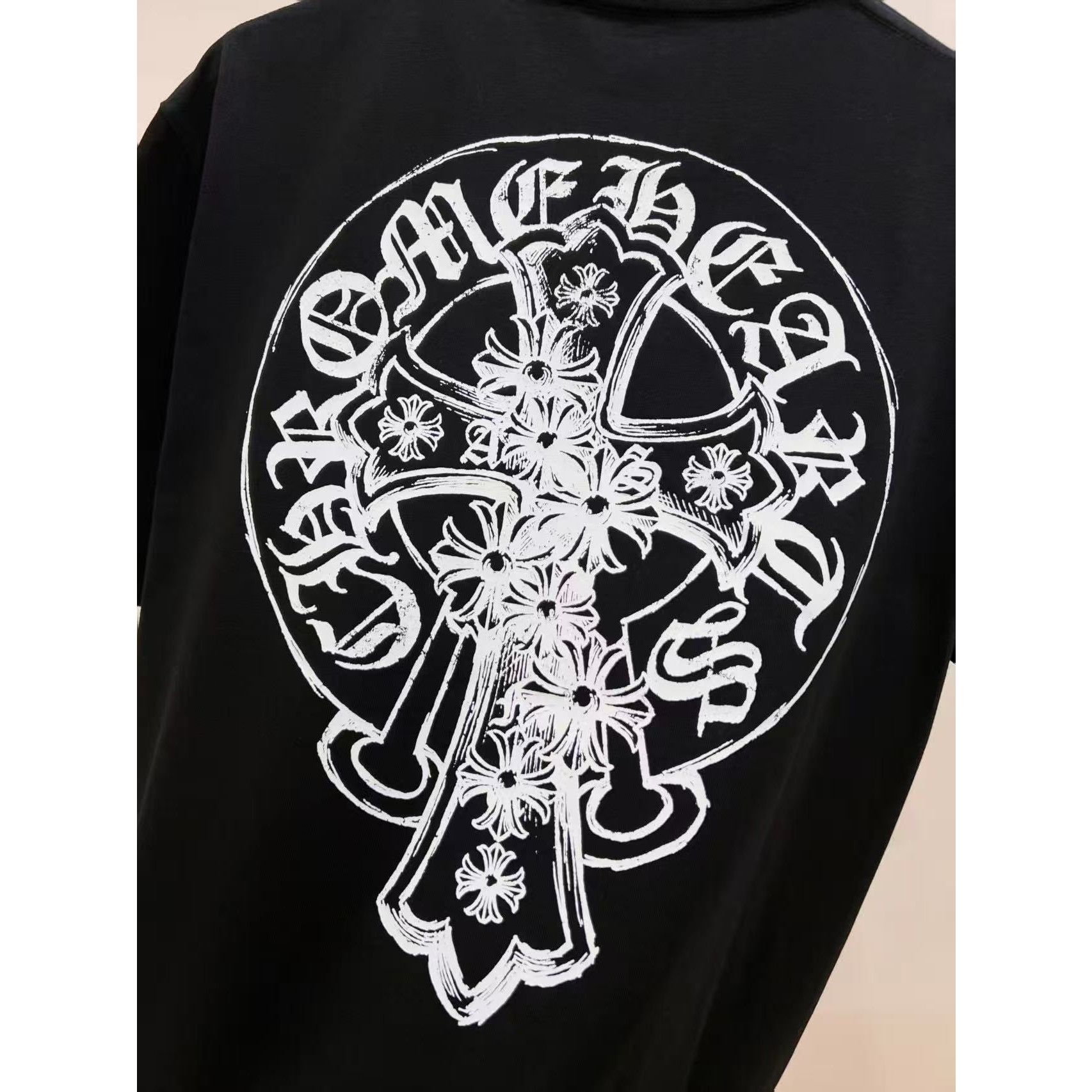 <p>CHROME HEARTS&nbsp;<span style="font-size:13px">短袖圆领T恤(黑)</span></p>