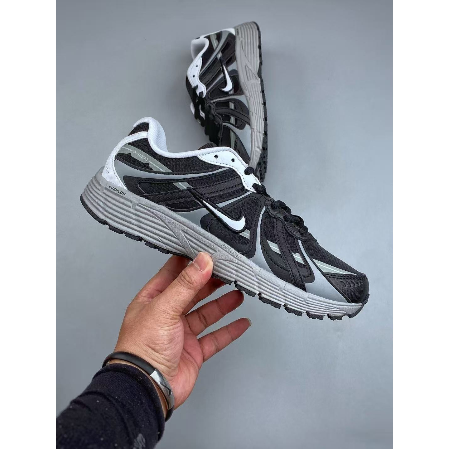 <p>Nike P-9000 休闲跑步鞋(黑)&nbsp;</p>