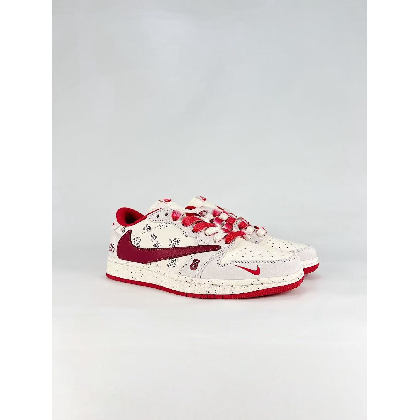 <p>Nike Air Jordan 1&nbsp;低帮复古文化板鞋(紅)</p>