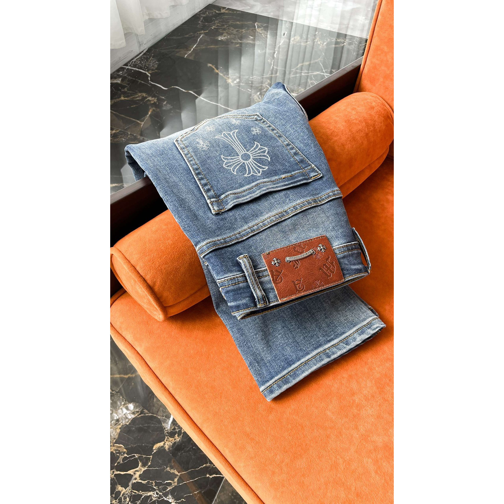<p>CHROME HEARTS 牛仔褲</p>
