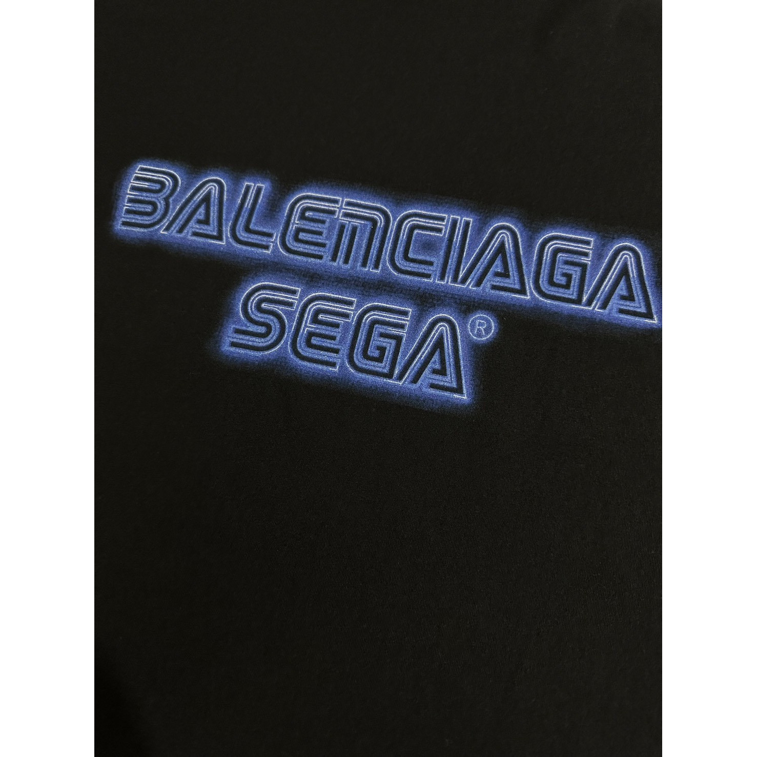 <p>Balenciaga&nbsp; Sega索尼克联名霓虹蓝刺猬索尼克 短袖T恤</p>