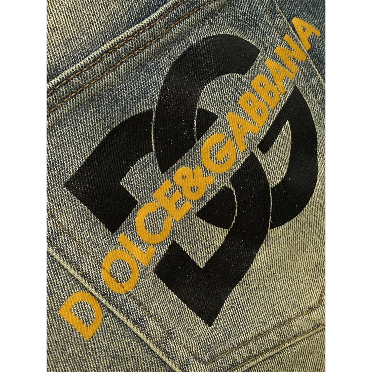 <p>D&amp;G&nbsp;休闲牛仔裤</p>