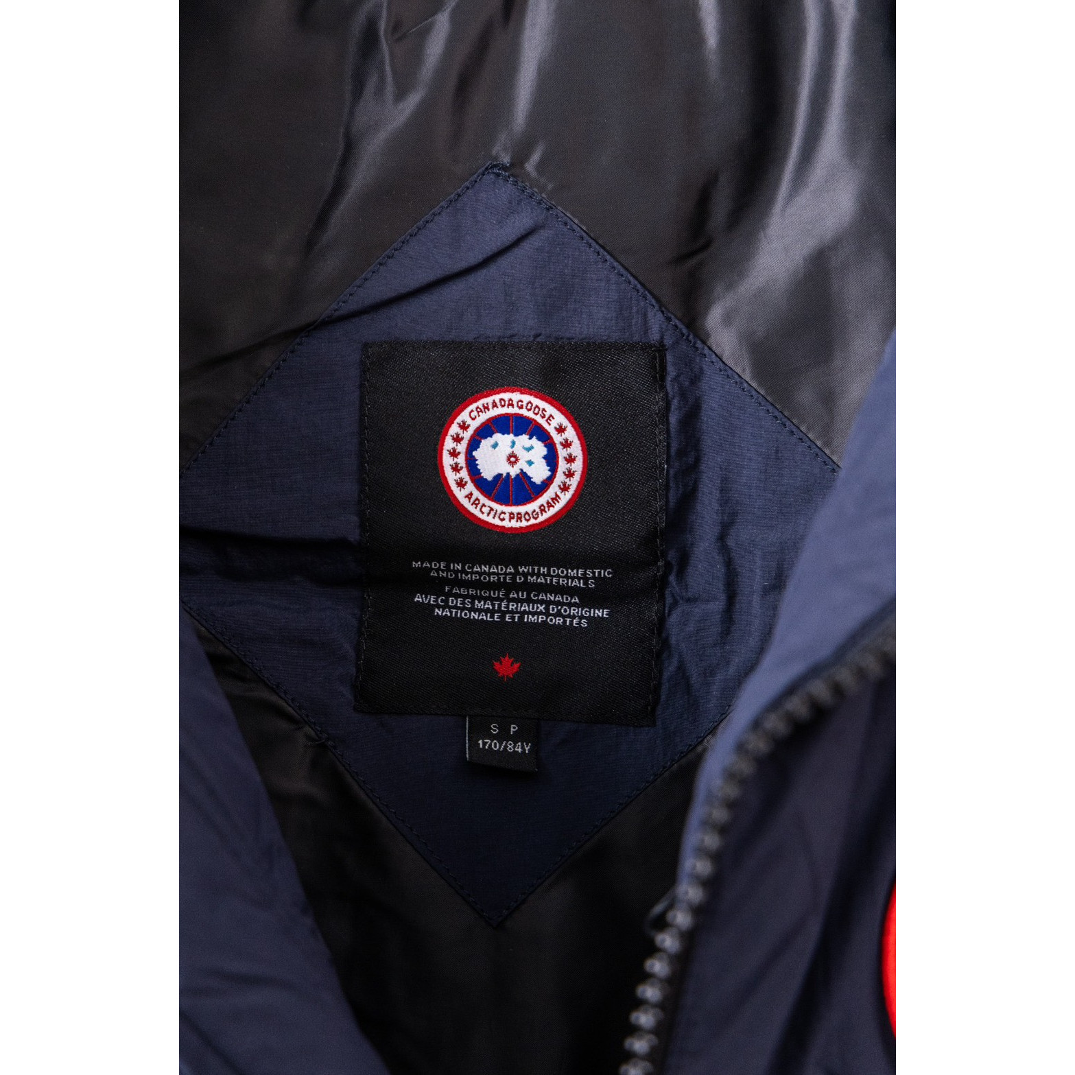 <p>Canada Goose Lawrence 劳伦斯2804羽绒马甲背心(藏蓝)</p>