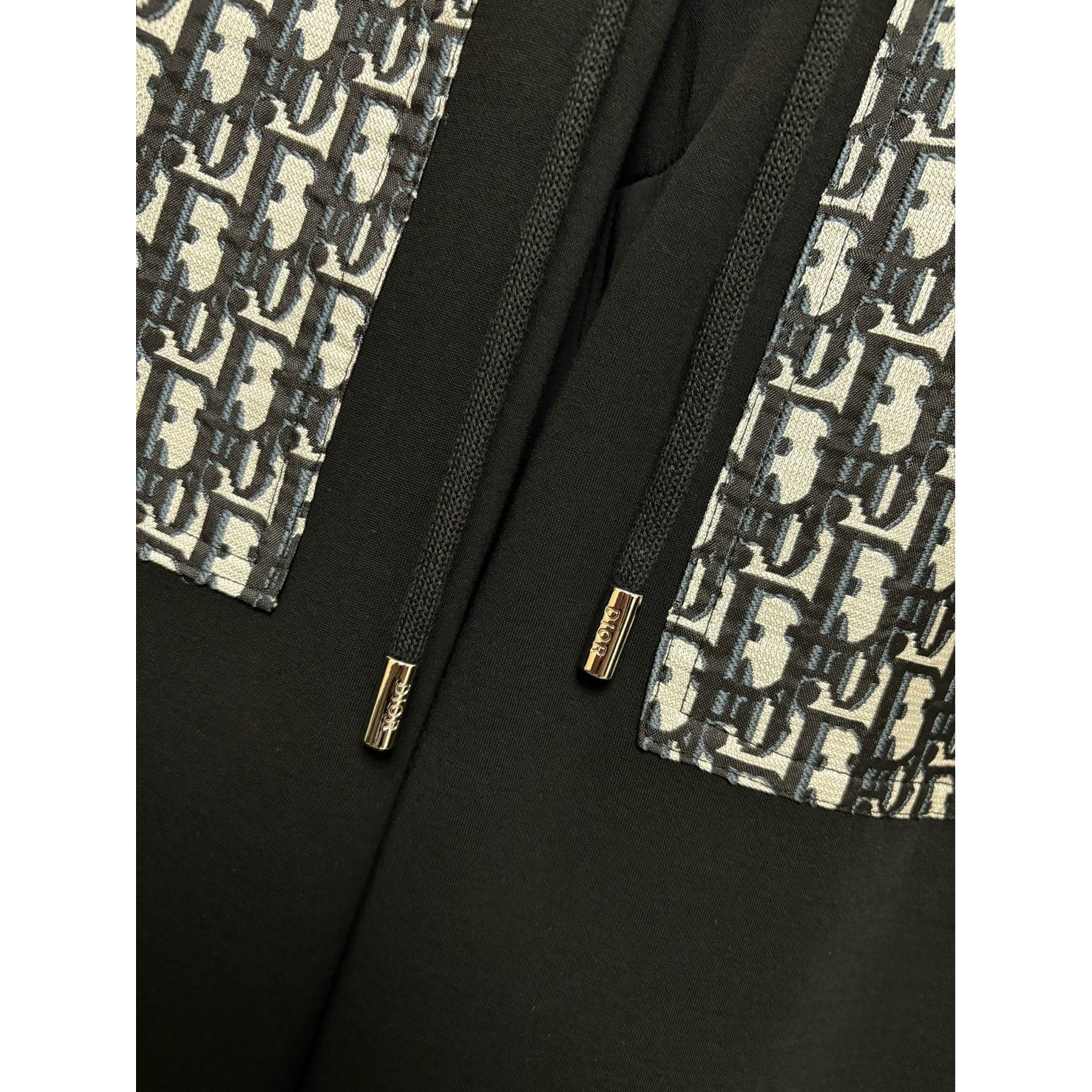 <p>Dior 休闲长裤(黑)</p>