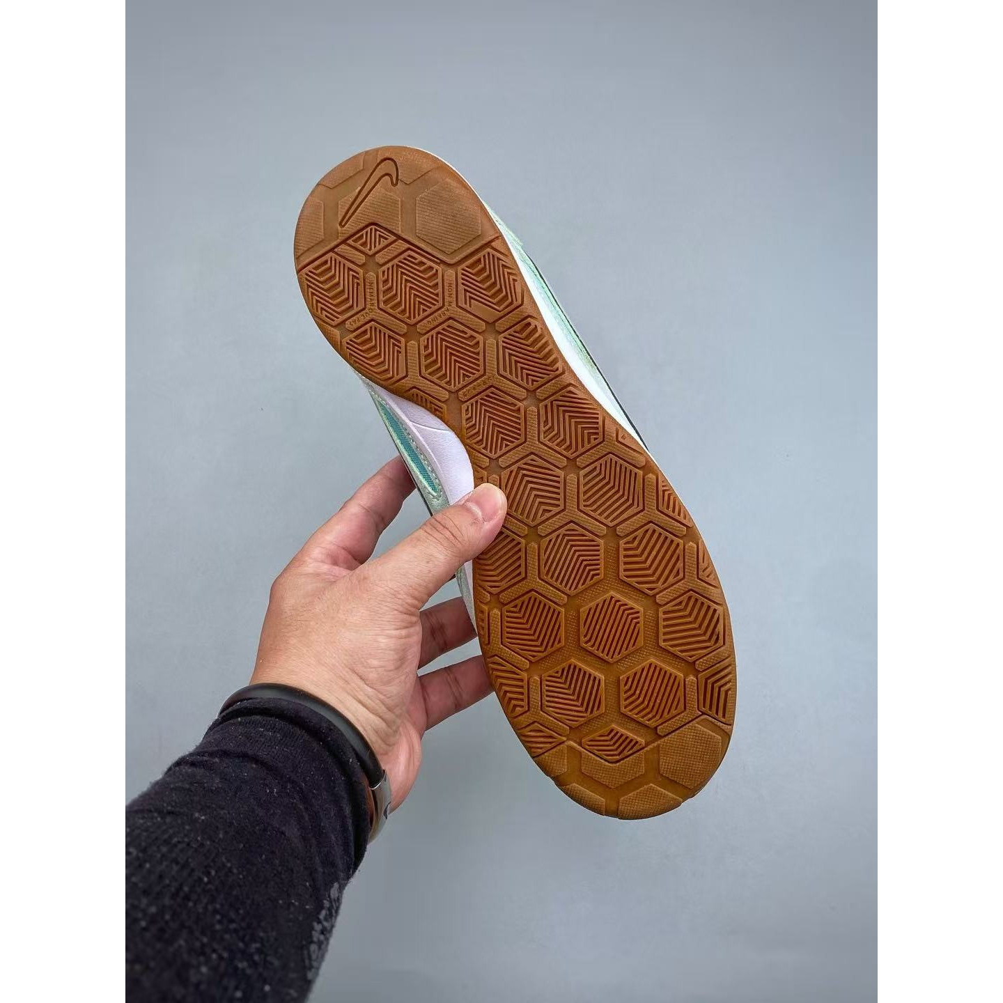 <p>NIKE GATO 低帮生活休闲鞋&nbsp;</p>