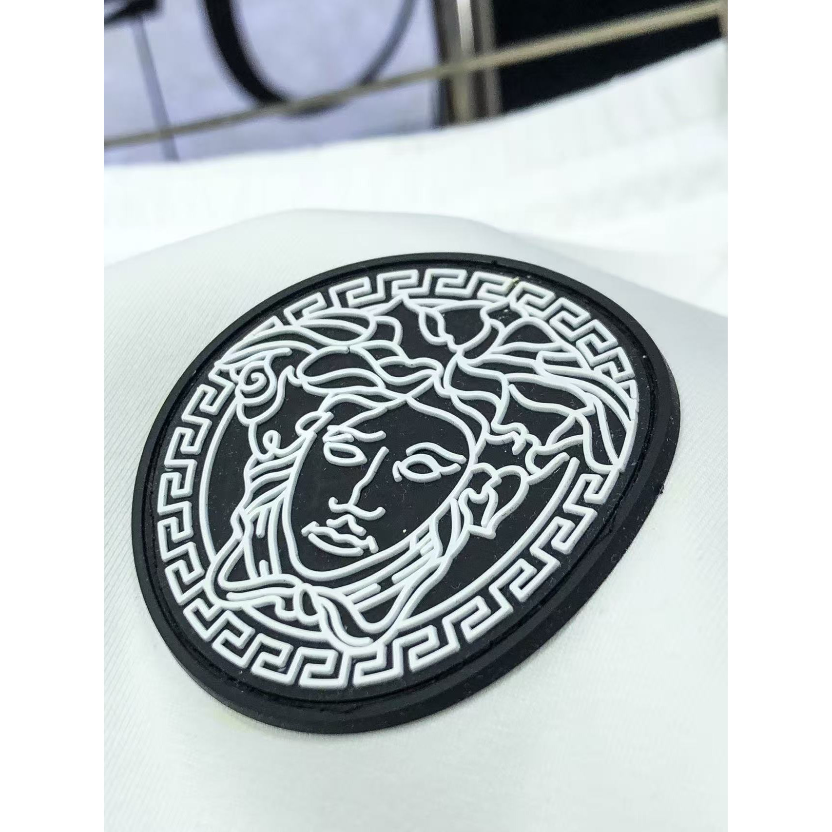 <p>Versace&nbsp;高品质时尚休闲裤(782938)</p>