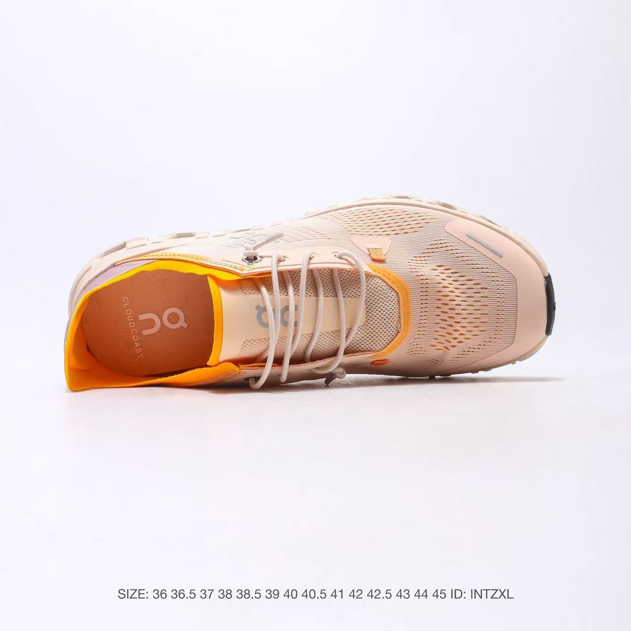 <p>On 综合体能训练运动鞋</p>