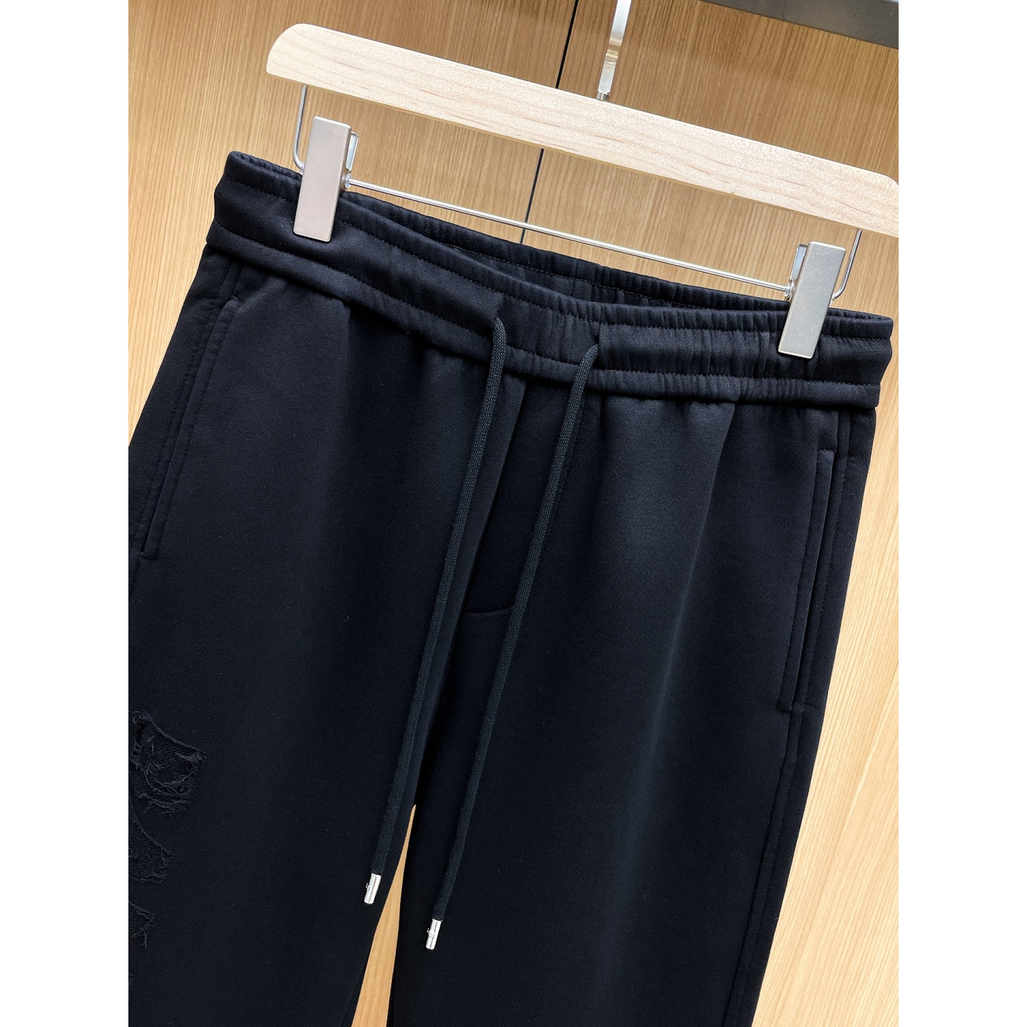 <p>Balenciaga&nbsp;套裝(黑)</p>