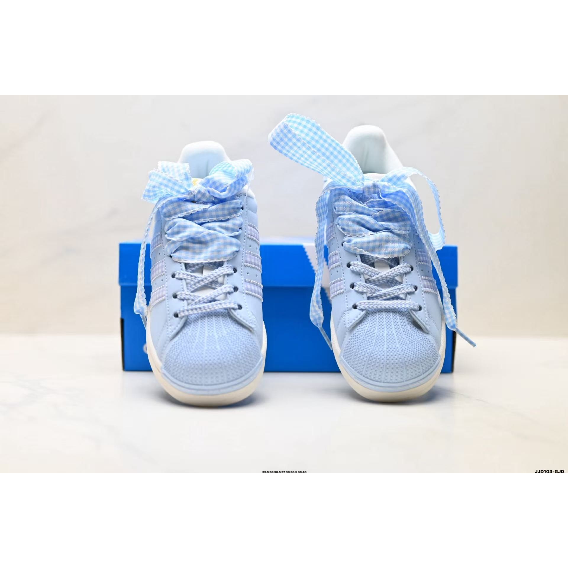 <p>Adidas Originals Superstar 休闲运动板鞋(藍)</p>