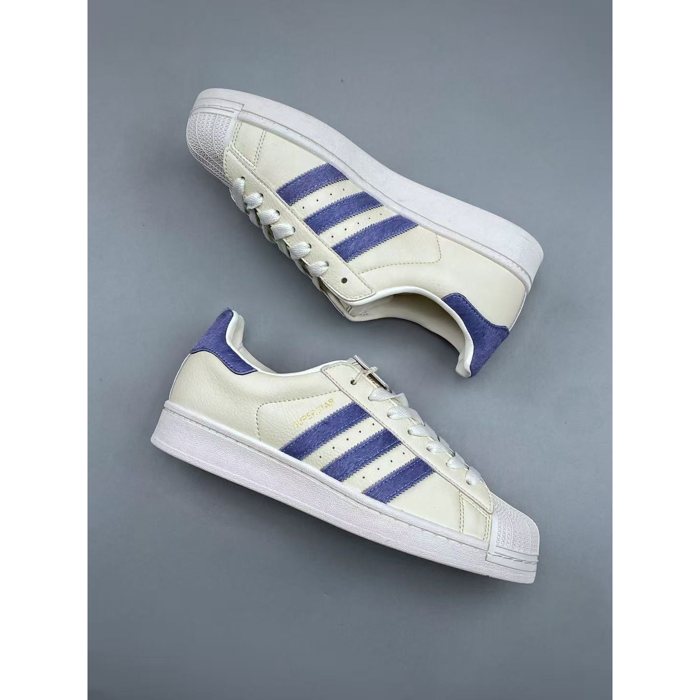 <p>Adidas Originals &nbsp;SUPERSTAR II &nbsp;经典贝壳头板鞋</p>