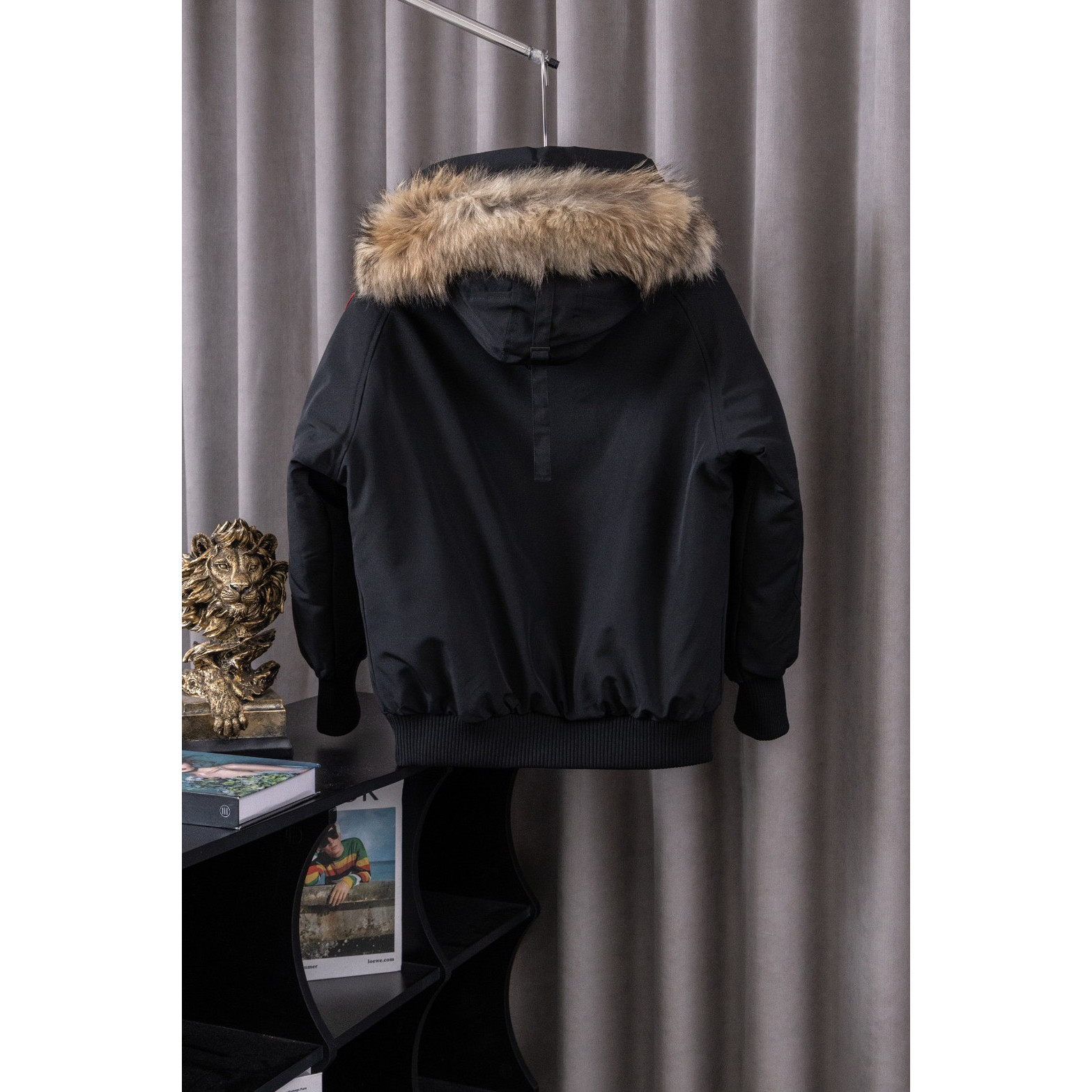 <p>Canada Goose 01款 Chilliwack Bomber 飞行员羽绒服(黑色)</p>