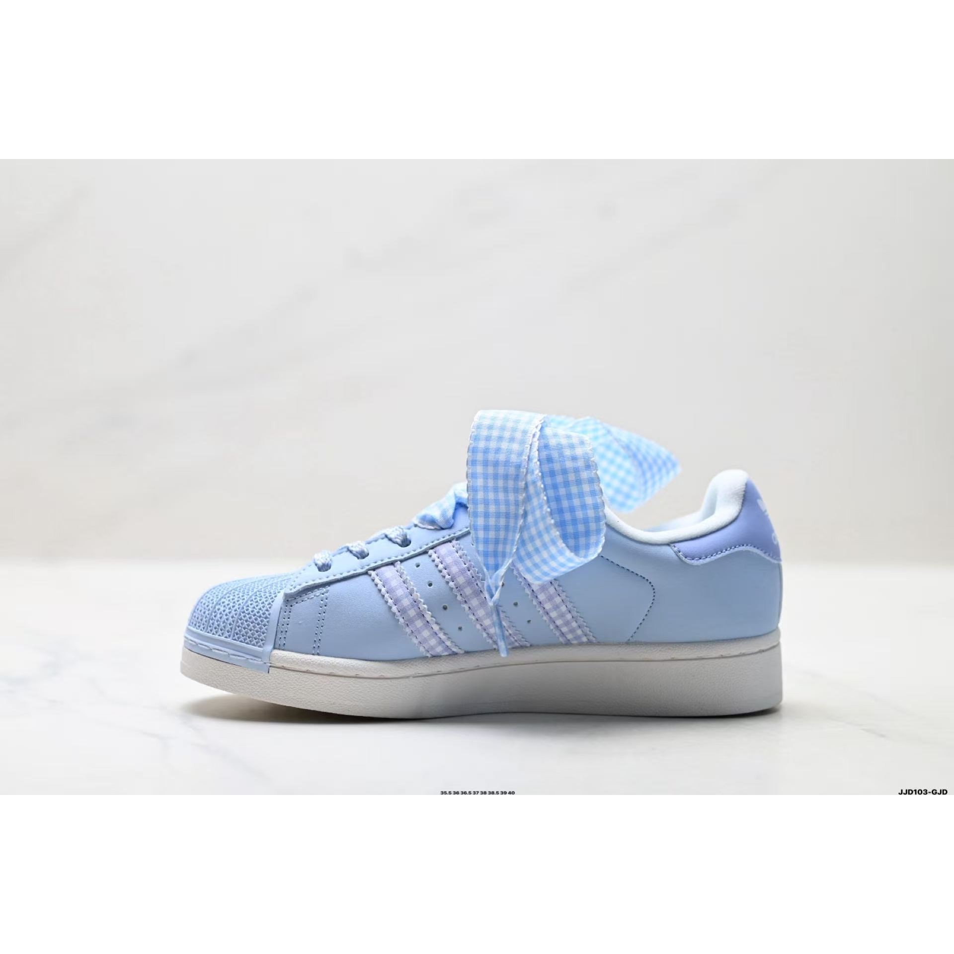 <p>Adidas Originals Superstar 休闲运动板鞋(藍)</p>