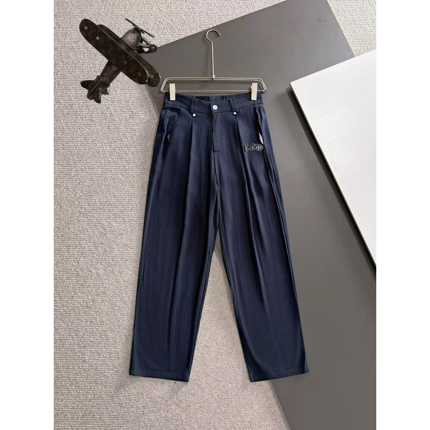 <p>BURBERRY 亚麻衬衫套装(藍)</p>