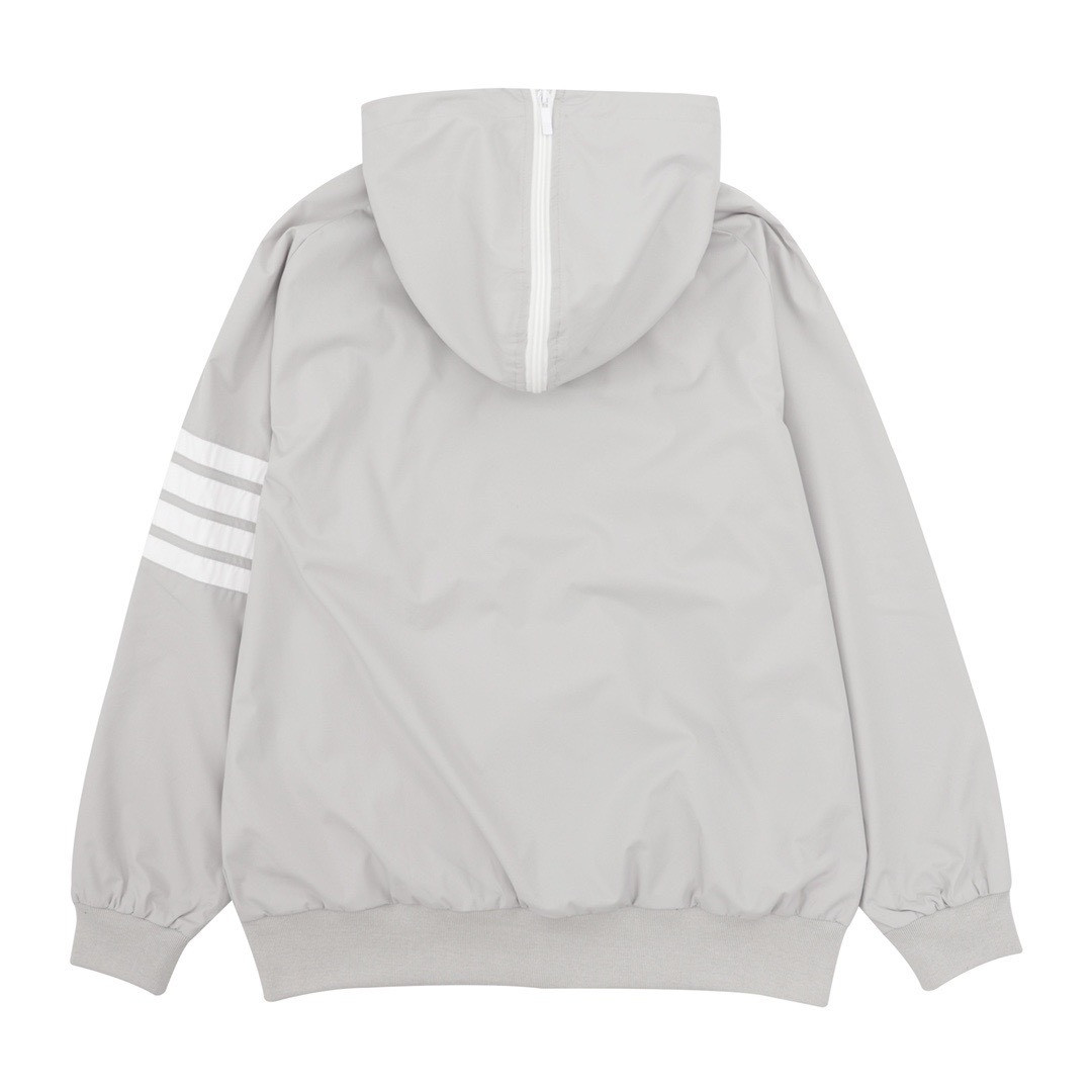 <p>Thom Browne 四杠风衣外套(灰)</p>