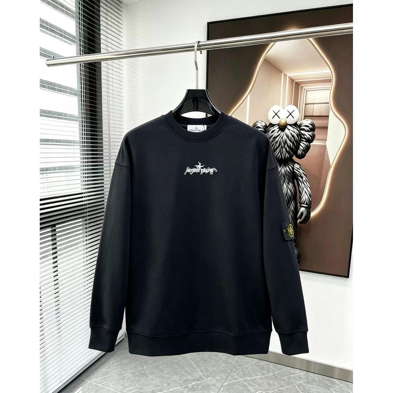 <p>Stone Island 圓領長袖T恤(黑)</p>