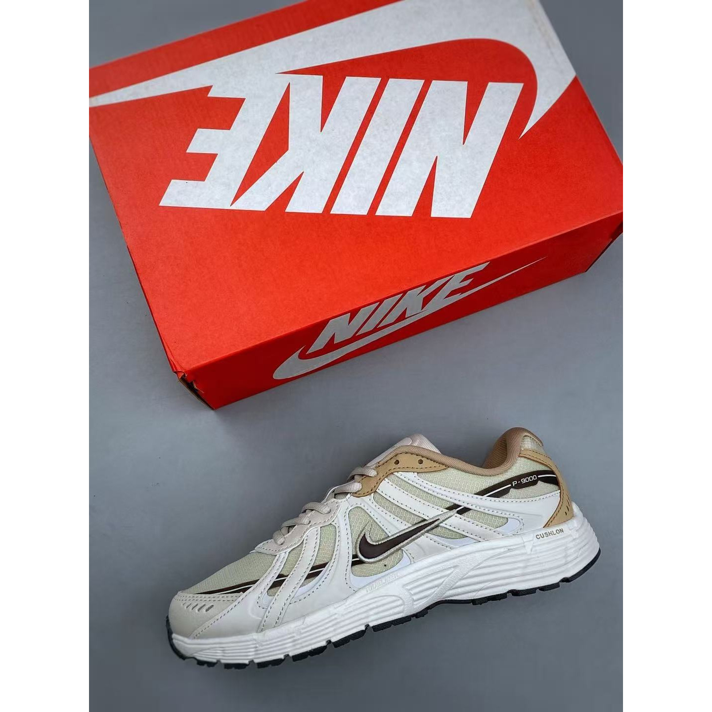 <p>Nike P-9000 休闲跑步鞋&nbsp;</p>