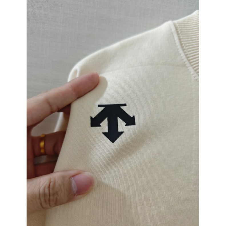 <p>DESCENTE 經典款棉 T (多色可選)</p>