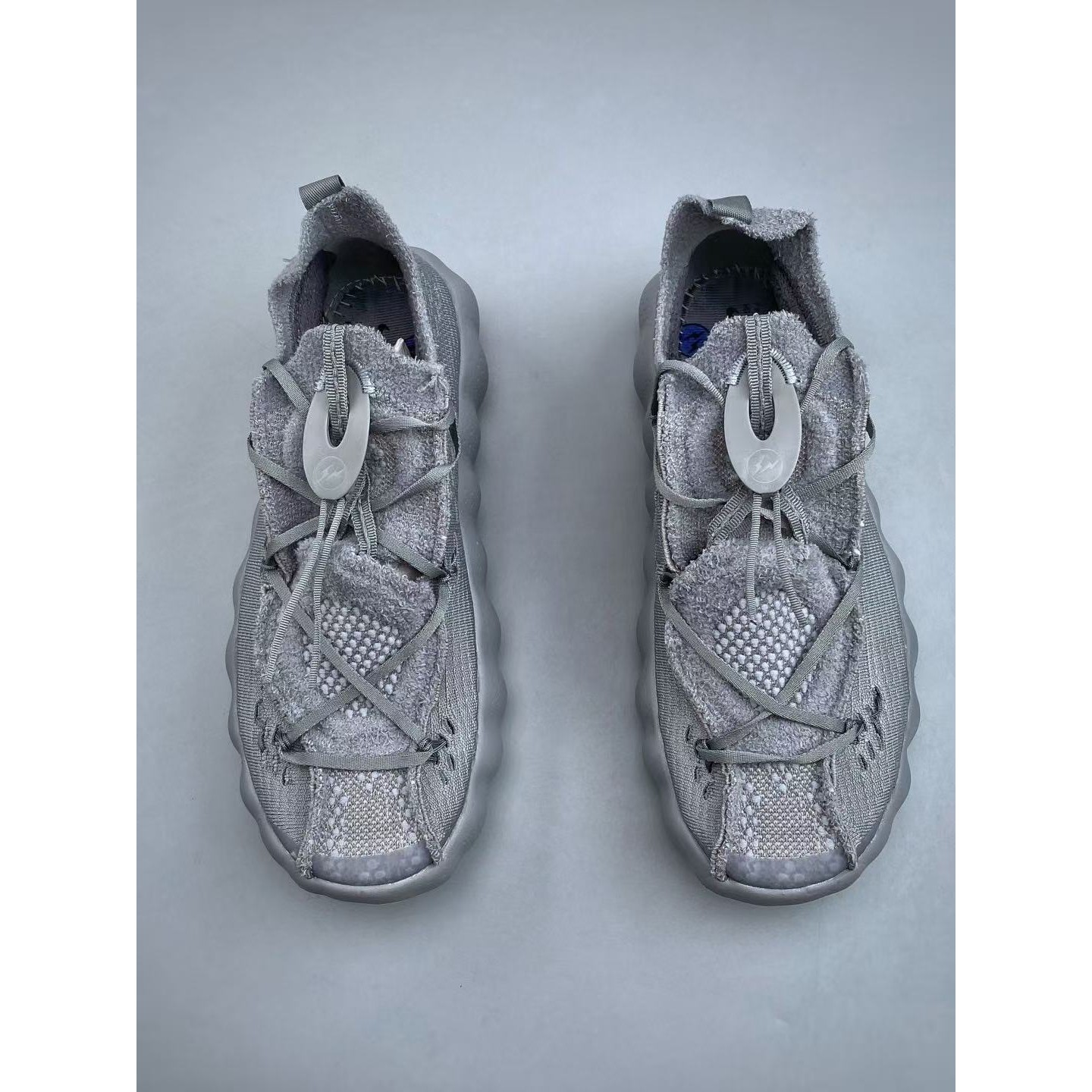 <p>Nike x Fragment Mind 002 足底按摩鞋(灰)</p>