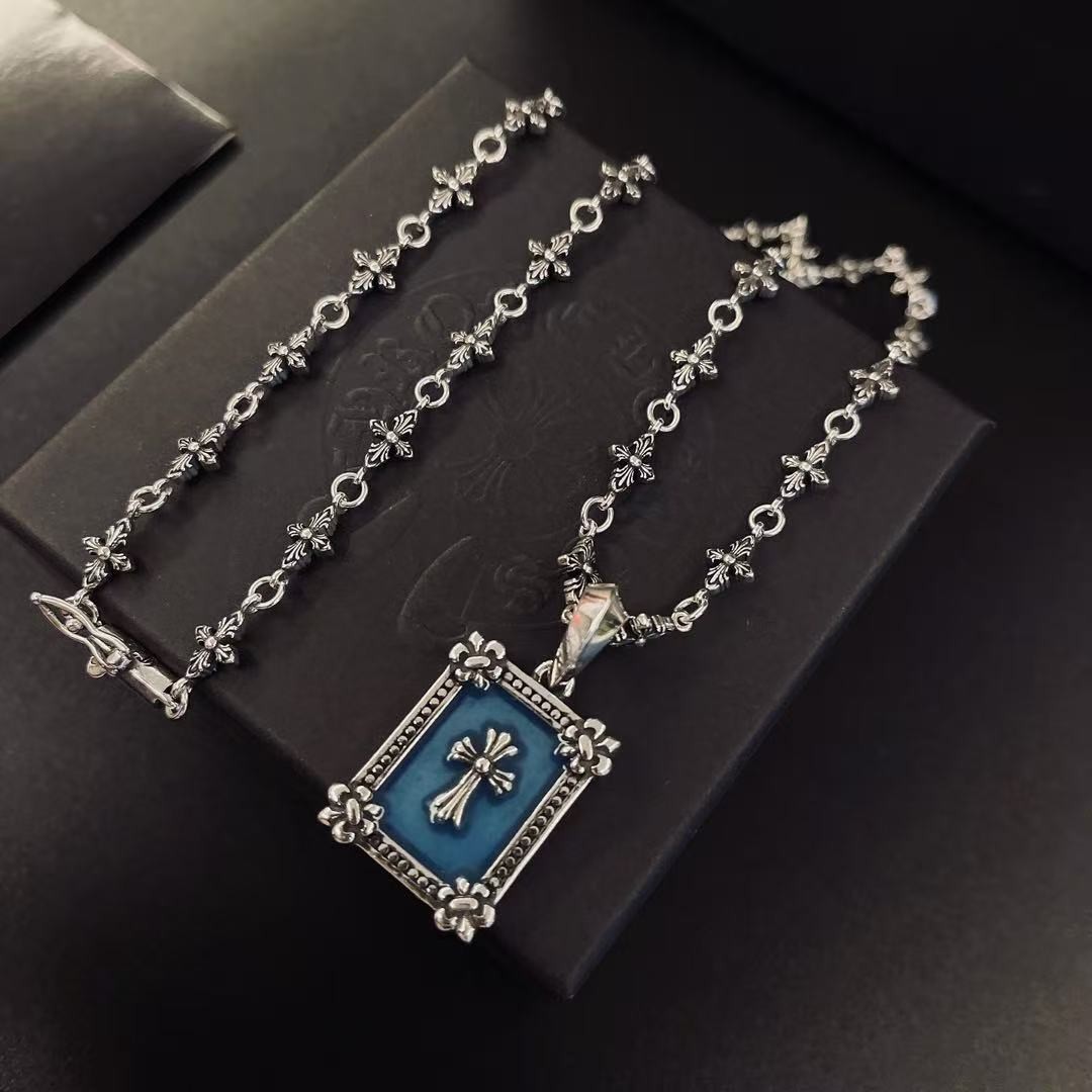 <p>CHROME HEARTS&nbsp;项链</p>
