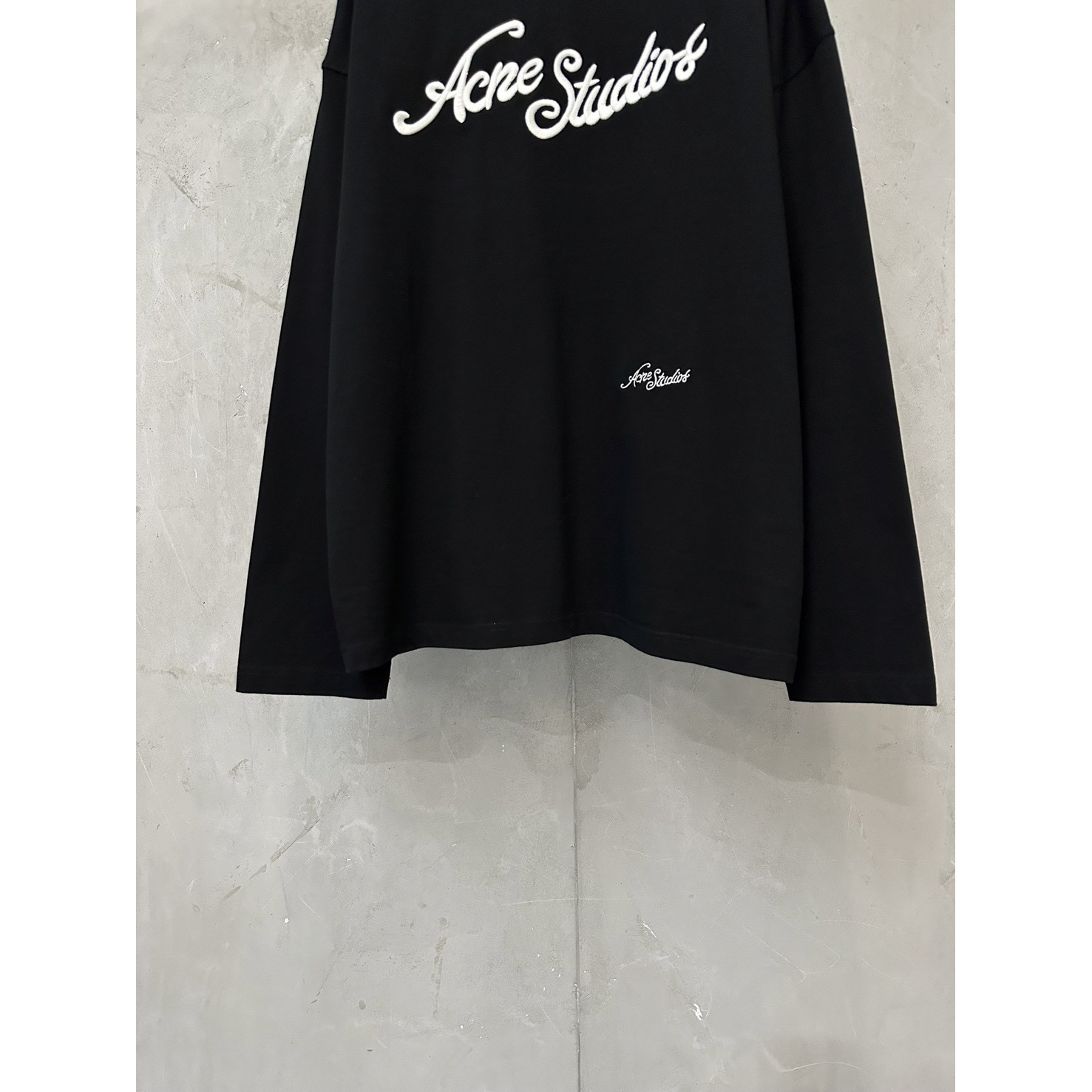 <p>Acne Studio 长袖T恤</p>