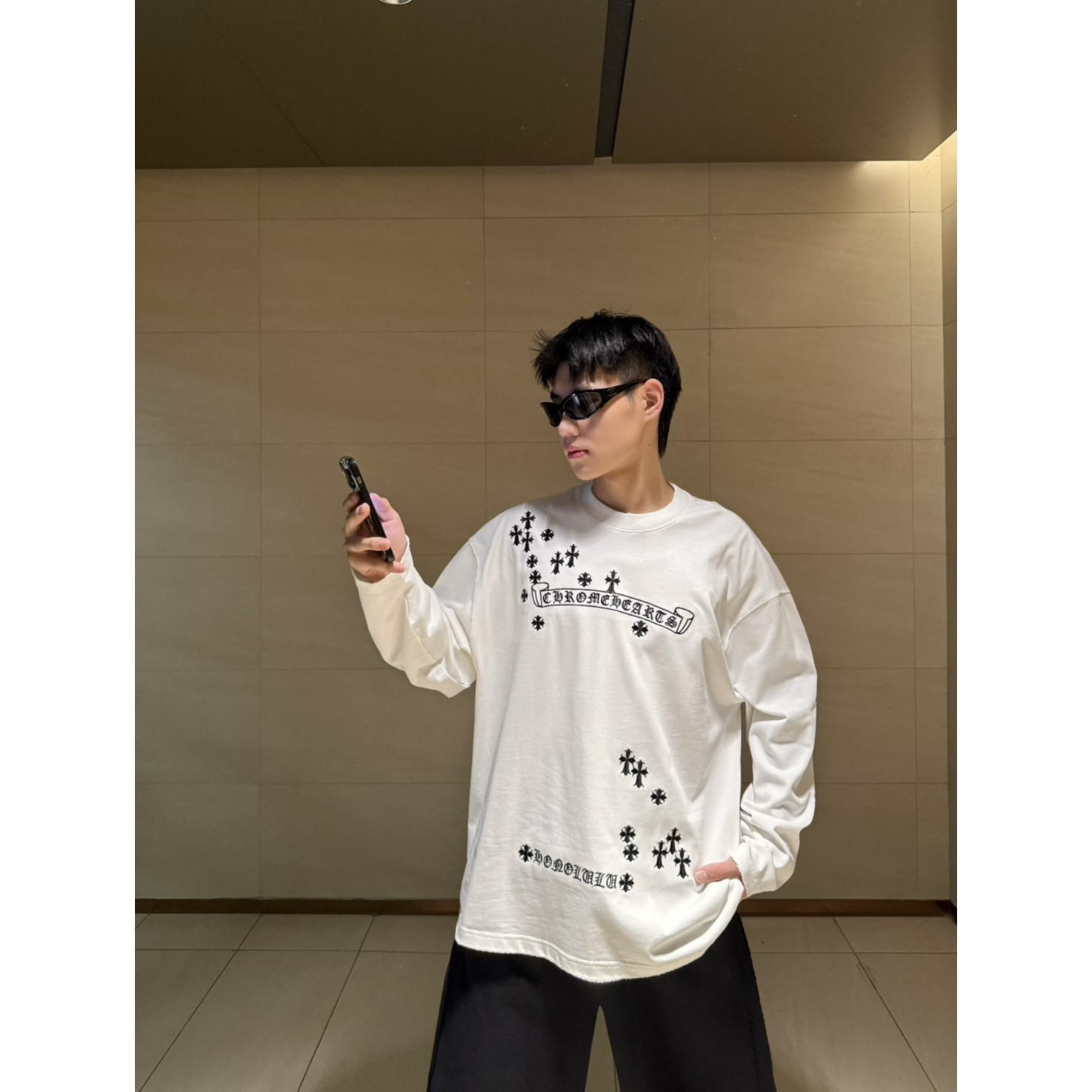 <p>CHROME HEARTS 长袖T恤(白B23)</p>