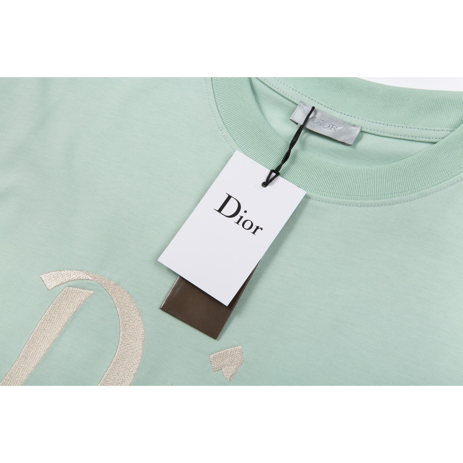 <p>DIOR 字母绣花短袖T恤(綠)</p>