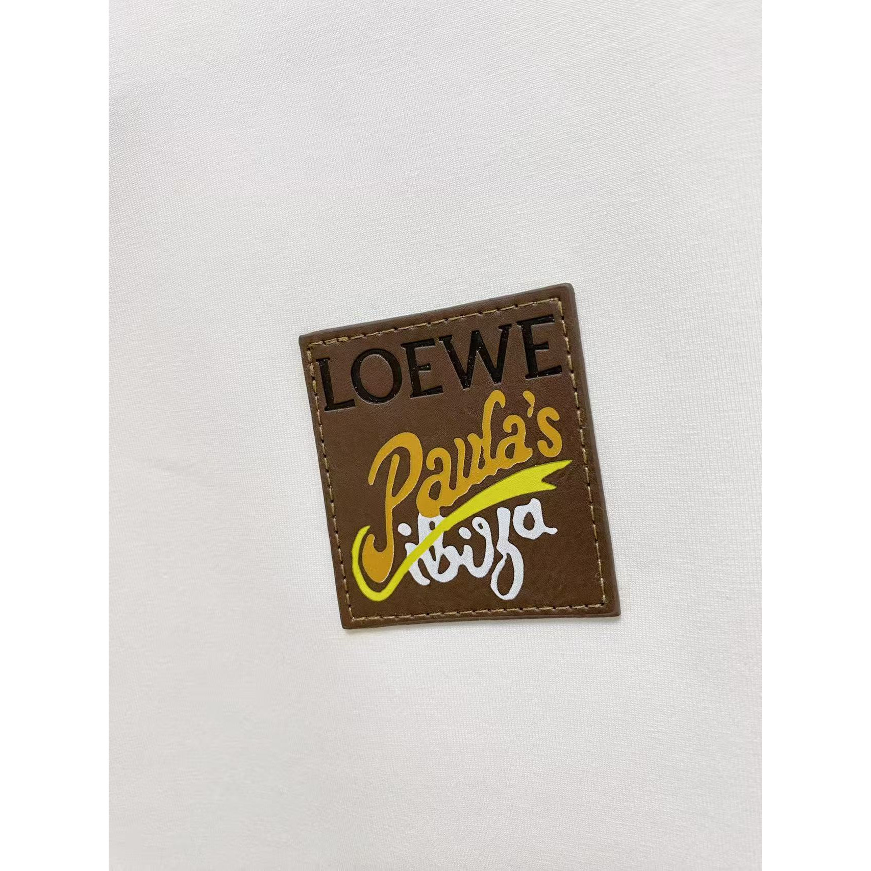 <p>LOEWE 太空棉卫衣(白)</p>