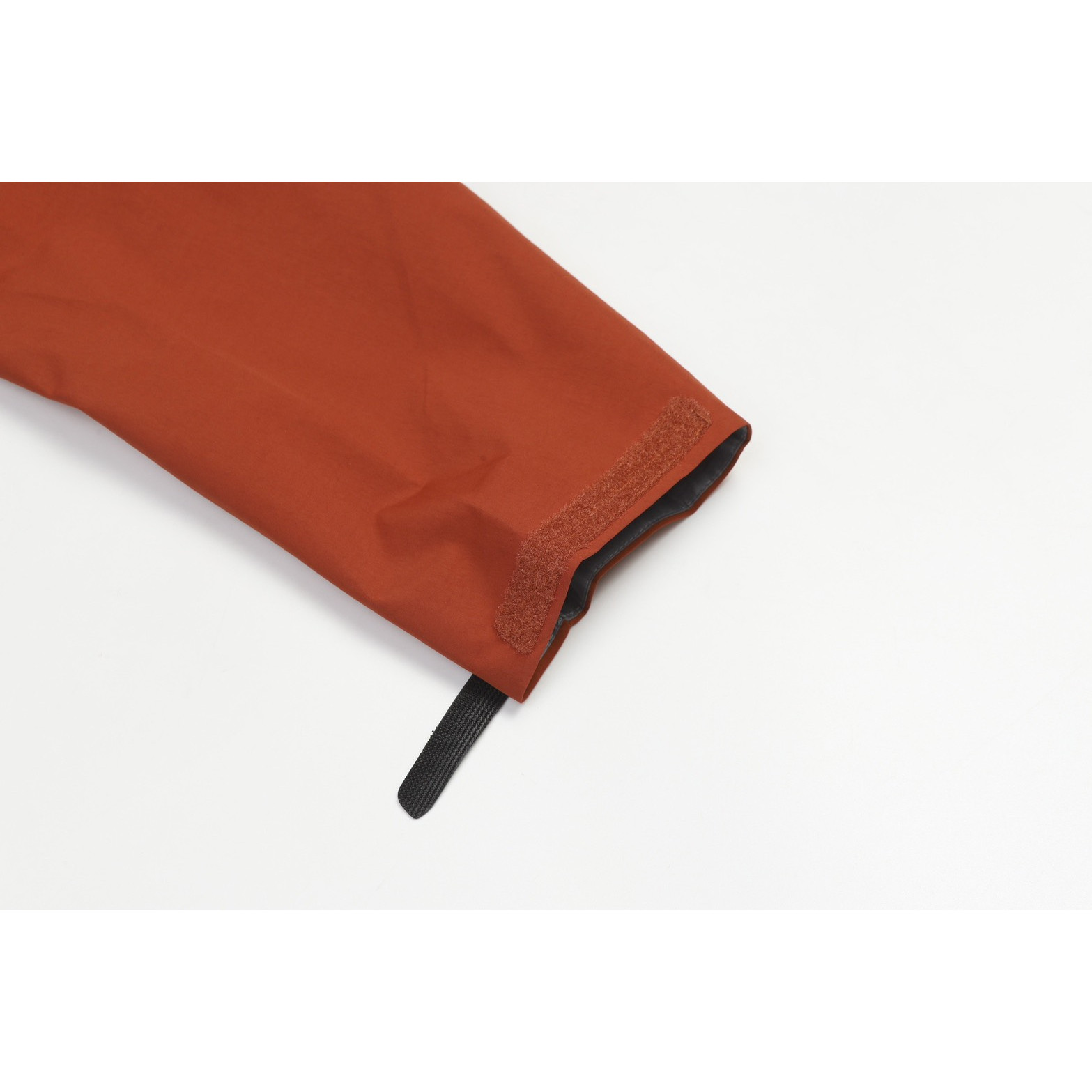 <p>Arc'teryx Bate SL 轻质透气连帽冲锋衣(橙)</p>