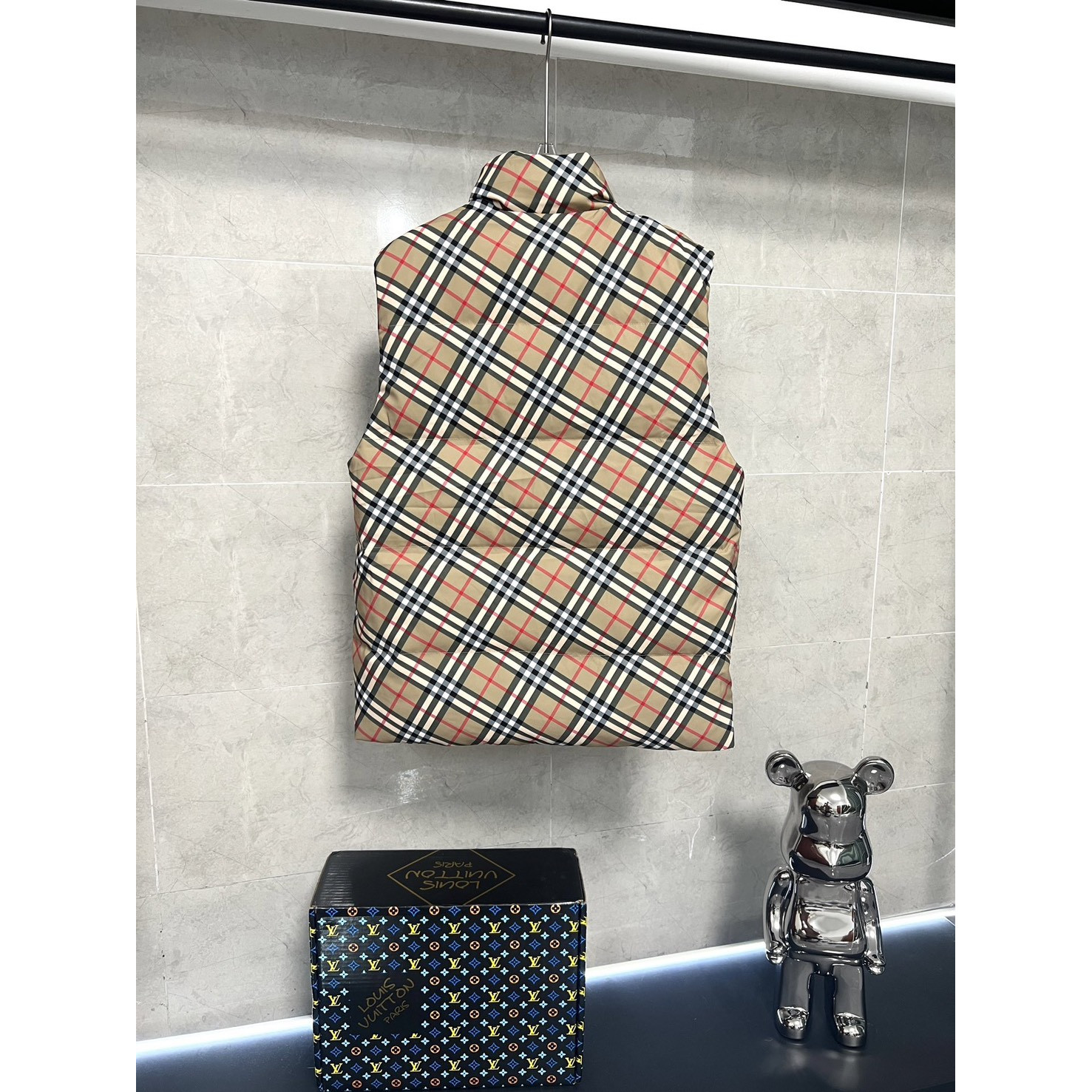 <p>BURBERRY 双面穿羽绒马甲</p>
