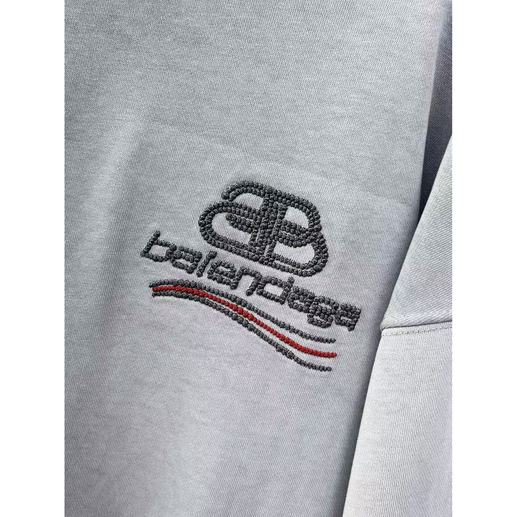 <p>Balenciaga 圓領長袖T恤(洗水灰)</p>