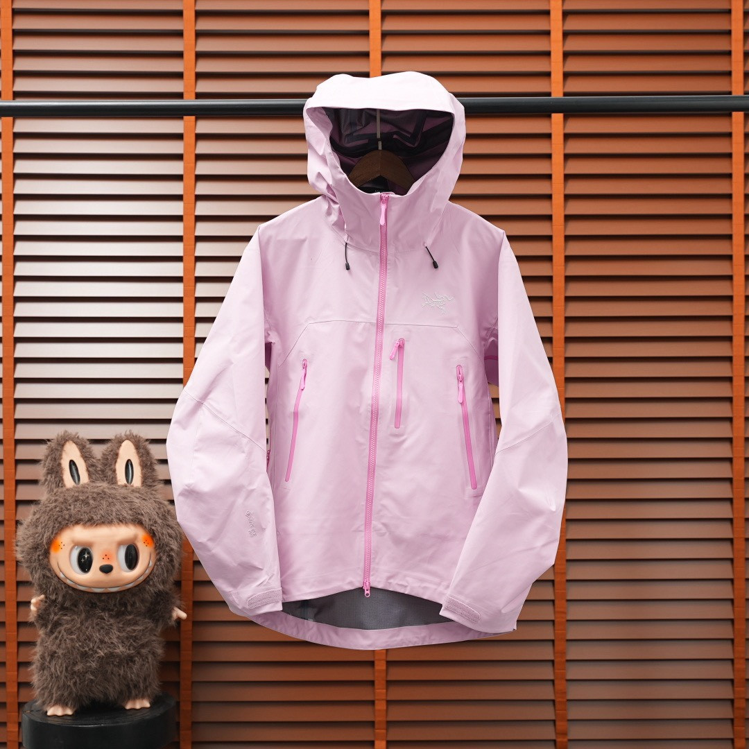 <p>ARC'TERYX &nbsp;BETA SV JACKET 增强防水防风连帽硬壳外套(夕雾粉)&nbsp;</p>
