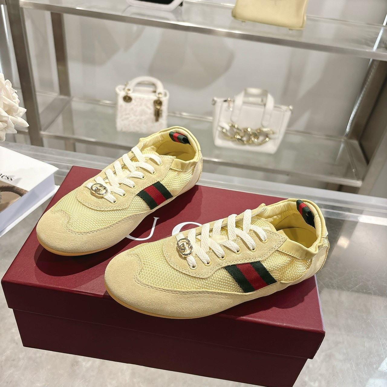 <p>GUCCI 橡筋鞋(米黃)</p>