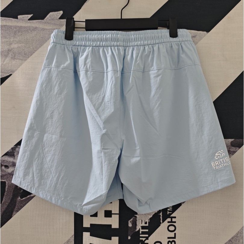<p>DESCENTE 運動速乾短褲(藍)</p>